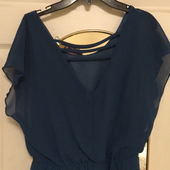 City Triangles Flowy blue short dress - Picture 2 of 3